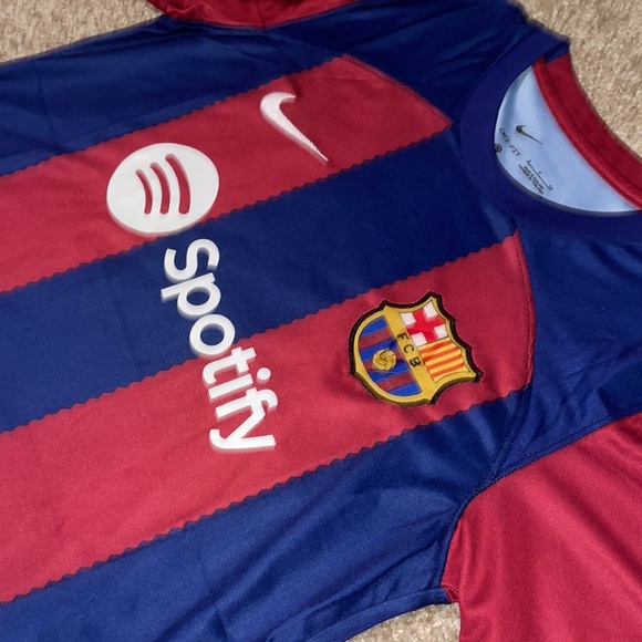 Nike FC Barcelona Gavi 2023/2024 Men’s Home Soccer Jersey🆕 - Picture 6 of 6